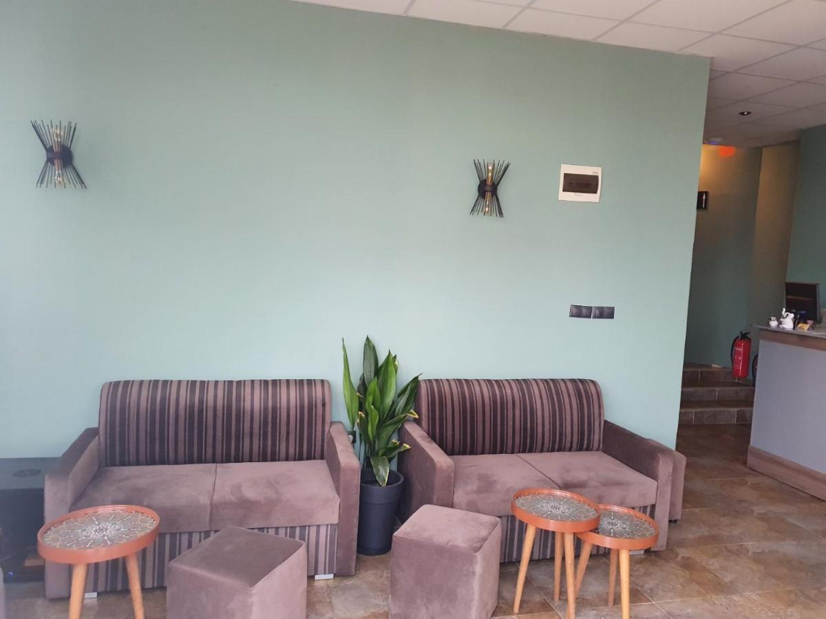 Denz Hotel Chernomorets Buitenkant foto