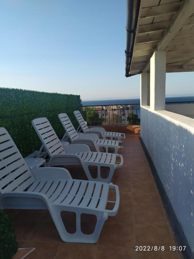 Denz Hotel Chernomorets Buitenkant foto